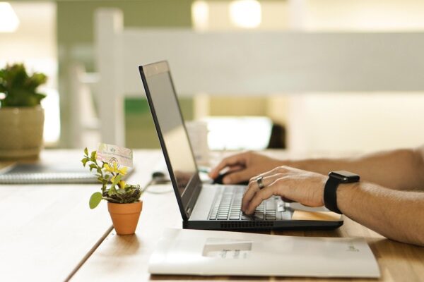 Hoe een digitaal marketingbureau jouw bedrijf kan laten groeien